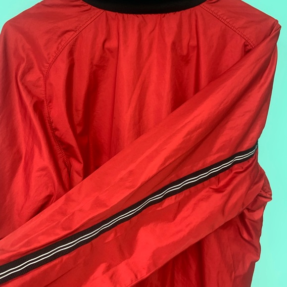 Red Nike windbreaker quarter zip - Picture 4 of 4